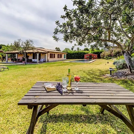 Sleeps 4 Pool Air Con Wifi T400553 Villa *